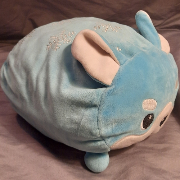 Moosh-Moosh / Blue Pup Pillow with Snowflakes! - Picture 2 of 7